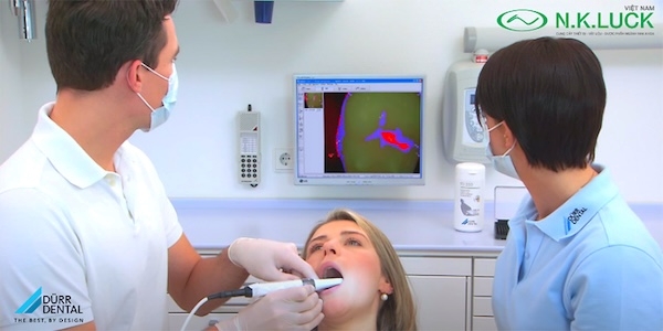 Một chiếc ghế nha đúng chuẩn giúp các nha sĩ dễ dàng thao tác chữa trị