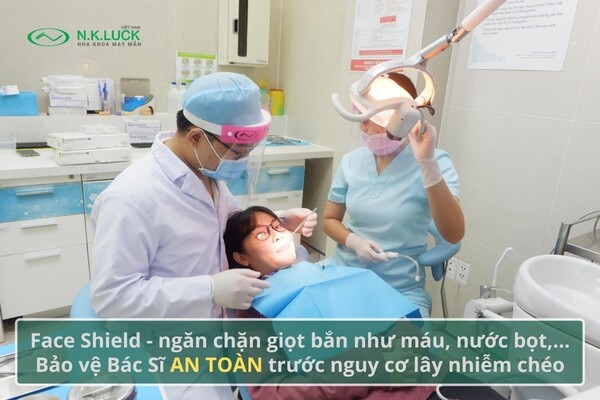 Một trong những thiết bị bảo vệ cá nhân được bán tại N.K.Luck