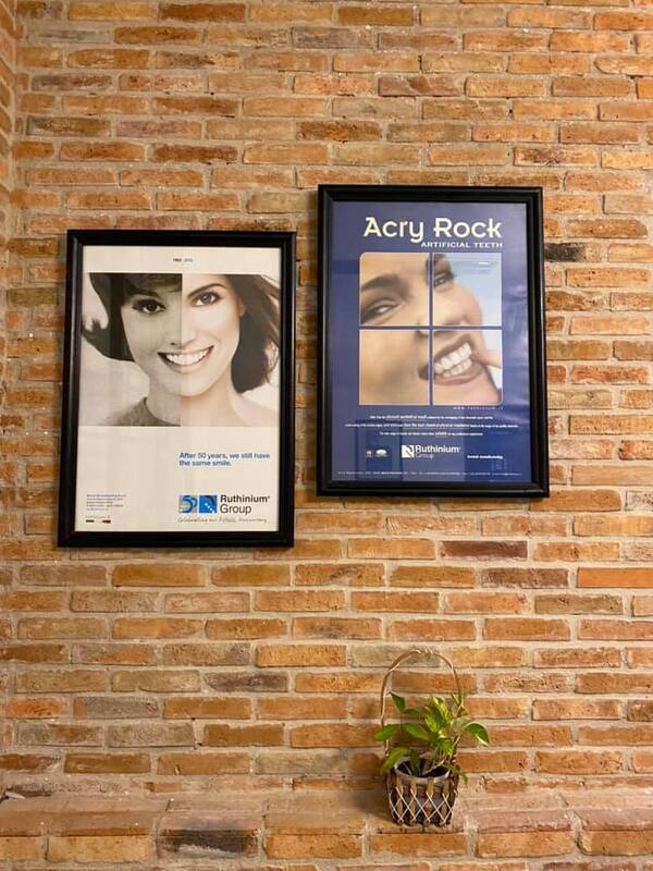 Răng ruthinium có nhiều màu đa dạng